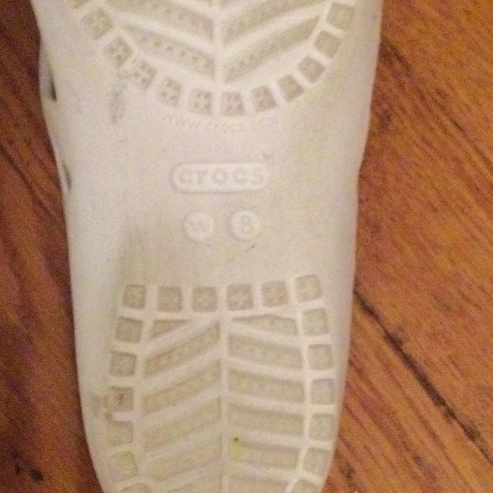 Crocs size 8 - Picture 2 of 5